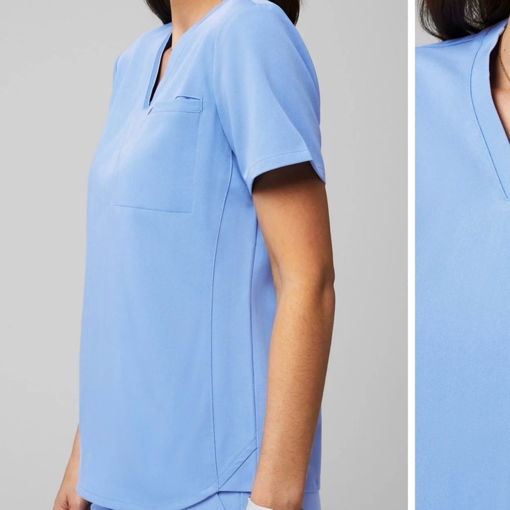 Fabletics Blue Relaxed Short Sleeve Teesctub top